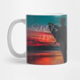 Surfs up - Top beach surfing tshirt Mug